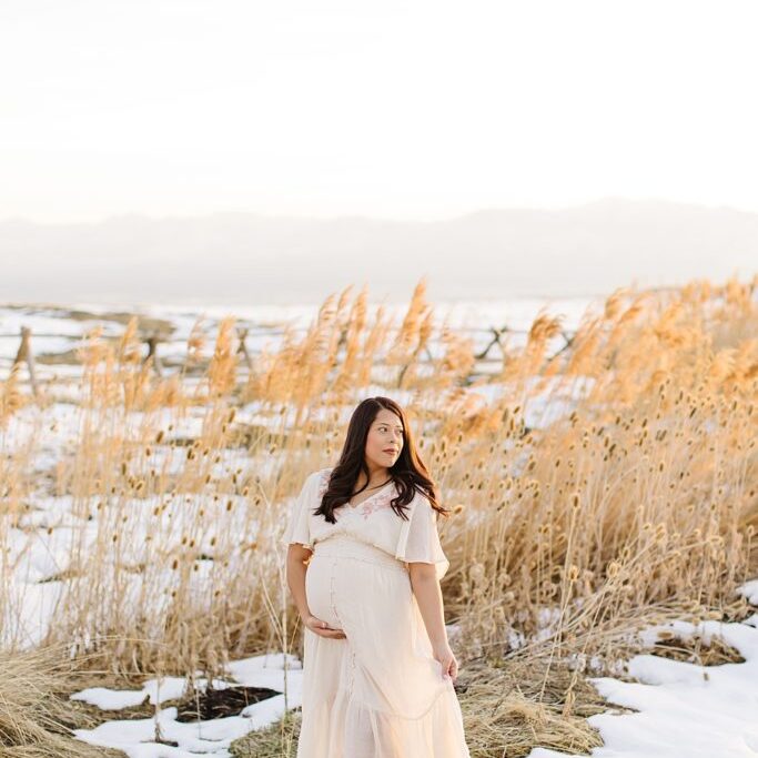 Winter Maternity Session at Tunnel Springs | Salt Lake Photographer