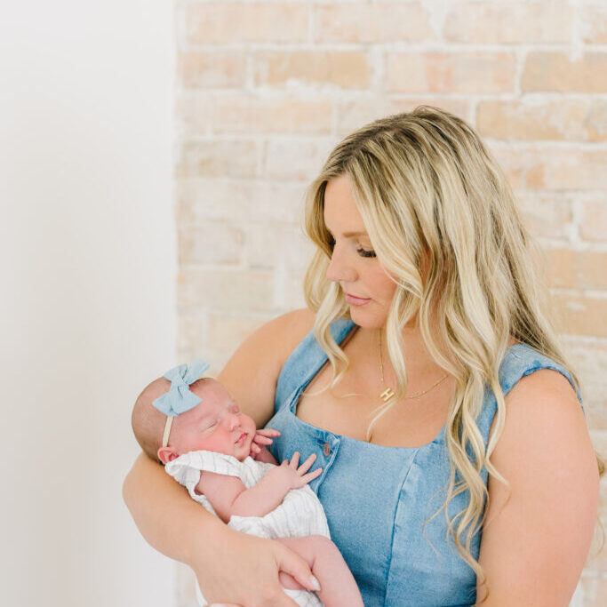 Utah Lifestyle Newborn Photographer | Baby V