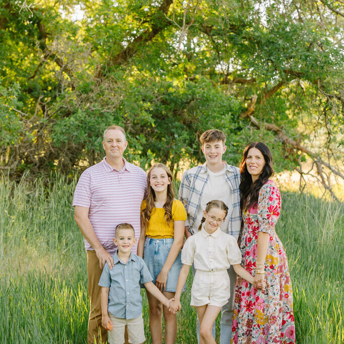 write a photography blog post about a family session shot at jolley’s ranch up hobble creek canyon. Include words: Springville Family Photographer