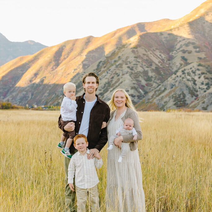 Provo Hills Fall Family Pictures | Springville Photographer