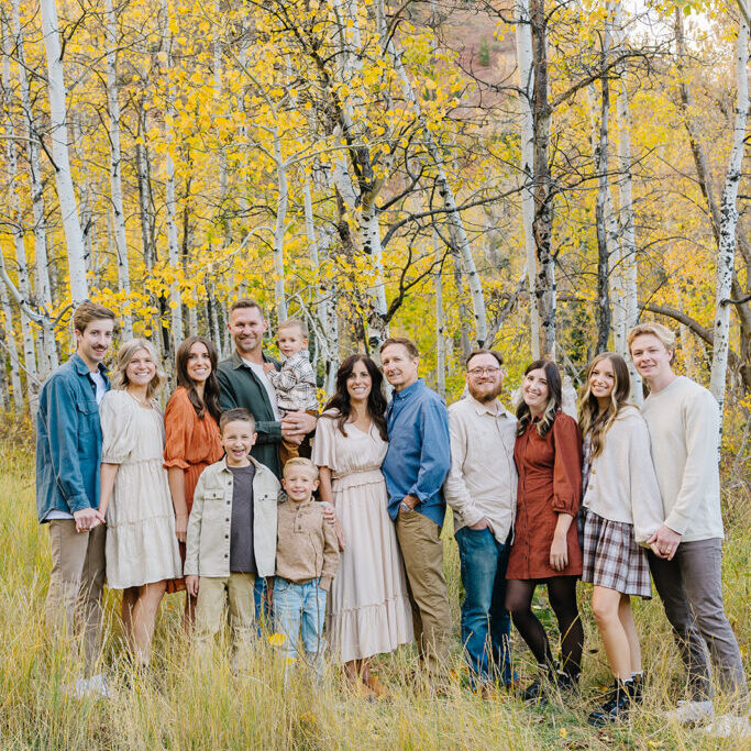 Stewart Falls Extended Family Pictures | Provo Photographer